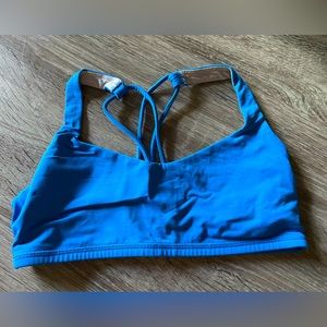 Lululemon free to be sports bra size 6
